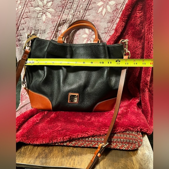 Dooney & Bourke Black Satchel Tote Purse - Picture 13 of 14